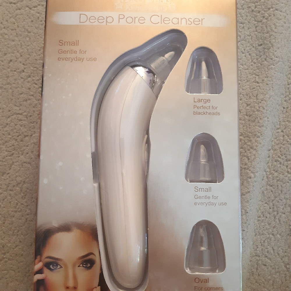 Deep pore cleanser vacuum
